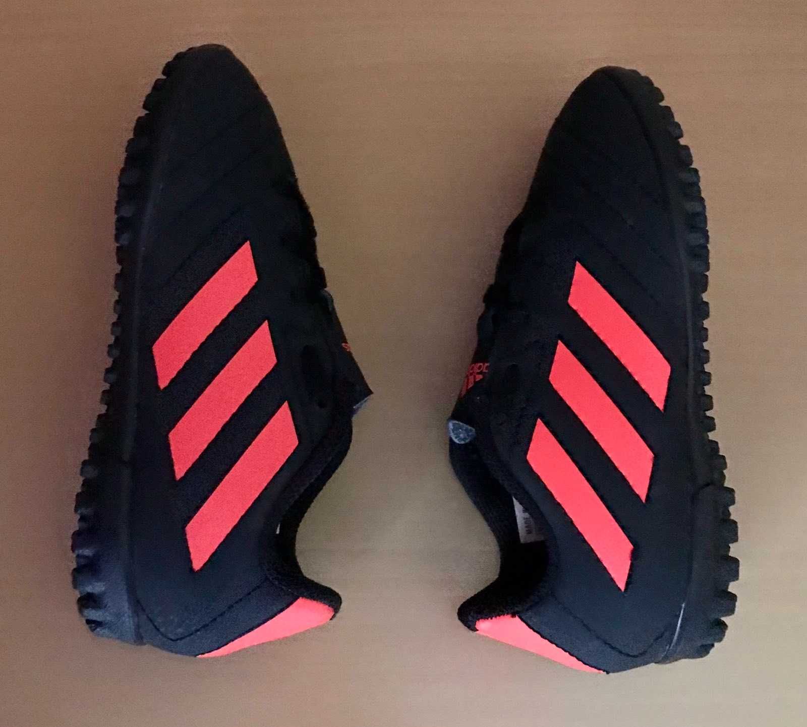 Adidas 28р сороконіжки сороконожки