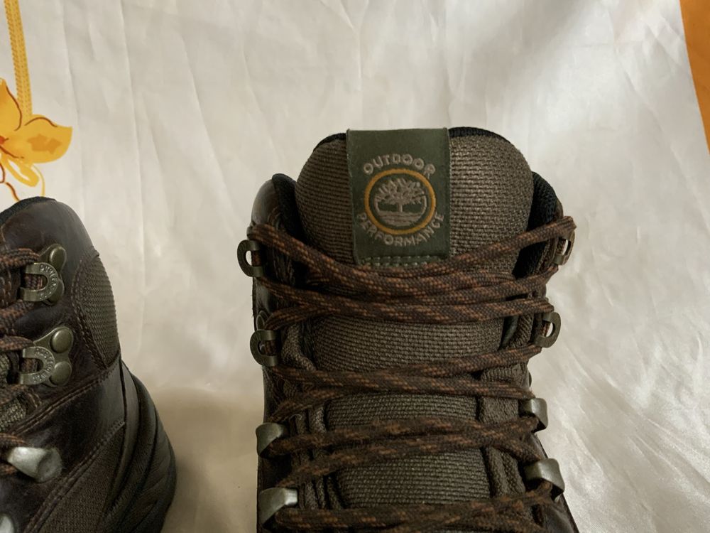 Фирменные зимние кожаные термо-ботинки Timberland. Размер 41 / 26.5 см