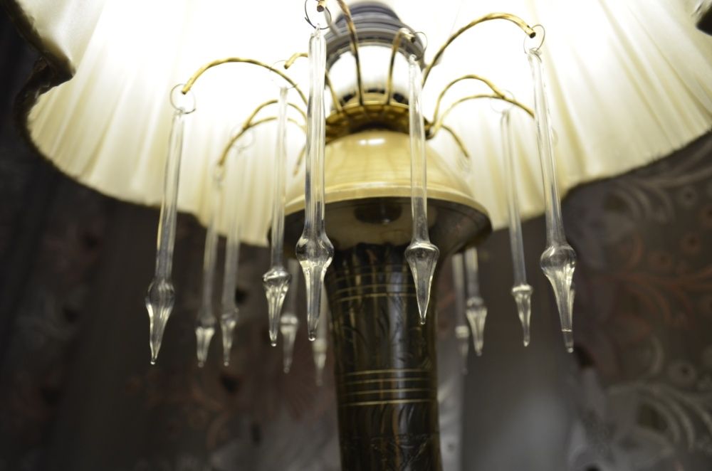 Торшер 77 см ,Старинная бронза Старинные подвески