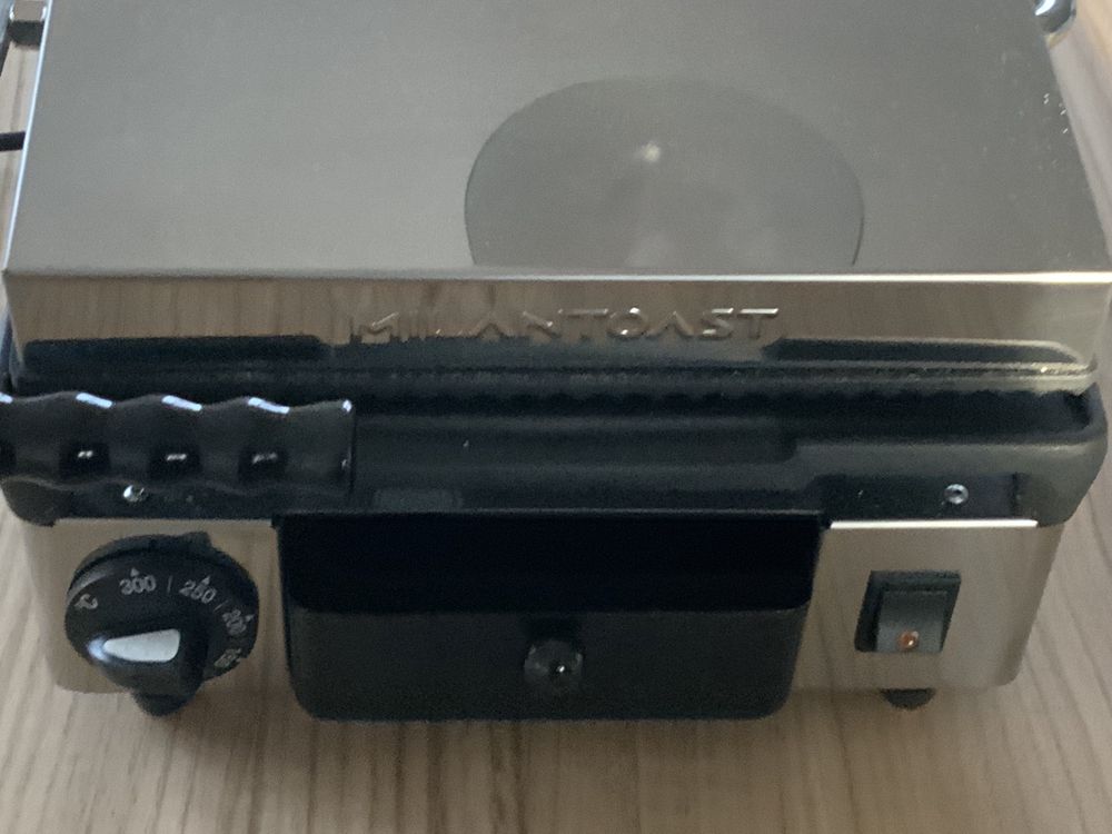 Milantoast model 16001