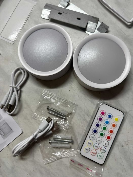 Shuniu Lampa Ścienna RGB 2 el, USB, Pilot Zdalnego Sterowania,