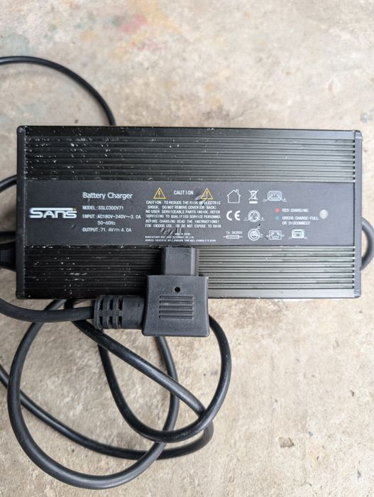 Зарядний пристрий для електроскутера  71.4V 4A