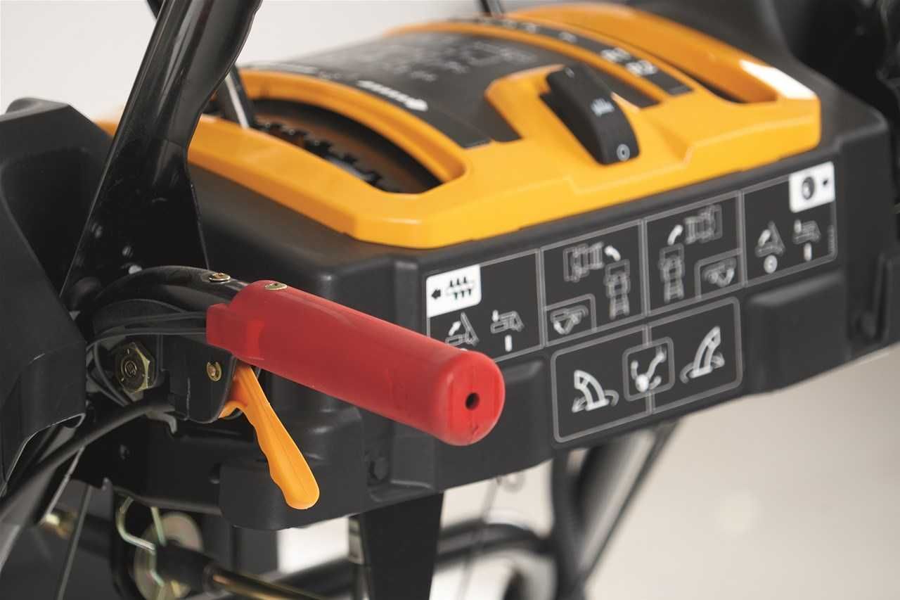 ODŚNIEŻARKA SPALINOWA Cub Cadet 61cm eSTART, Mechanizm Różnicowy,Led