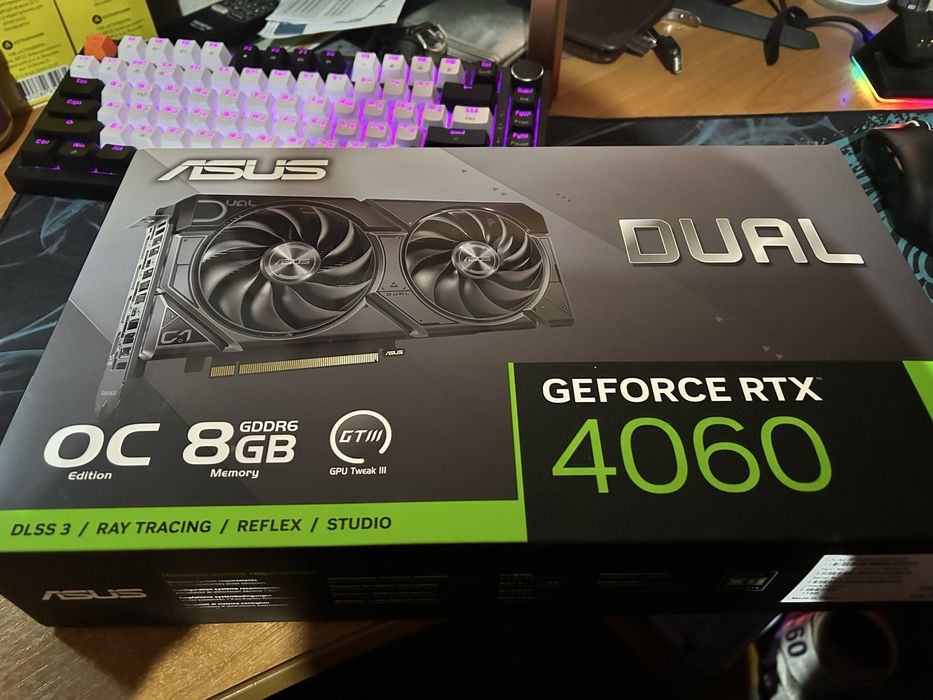 Продам Відеокарту Asus RTX4060 8GB