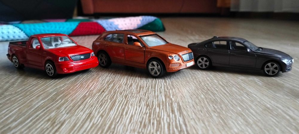 Машинки Kingsmart, Welly