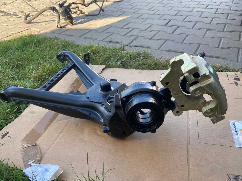 Adaptery zacisków BMW E30 tył wentylowane tarcze Z4 Big Brake konwersj