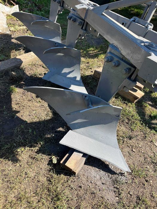 Плуг ПЛН 3-35(МТЗ,ЮМЗ)