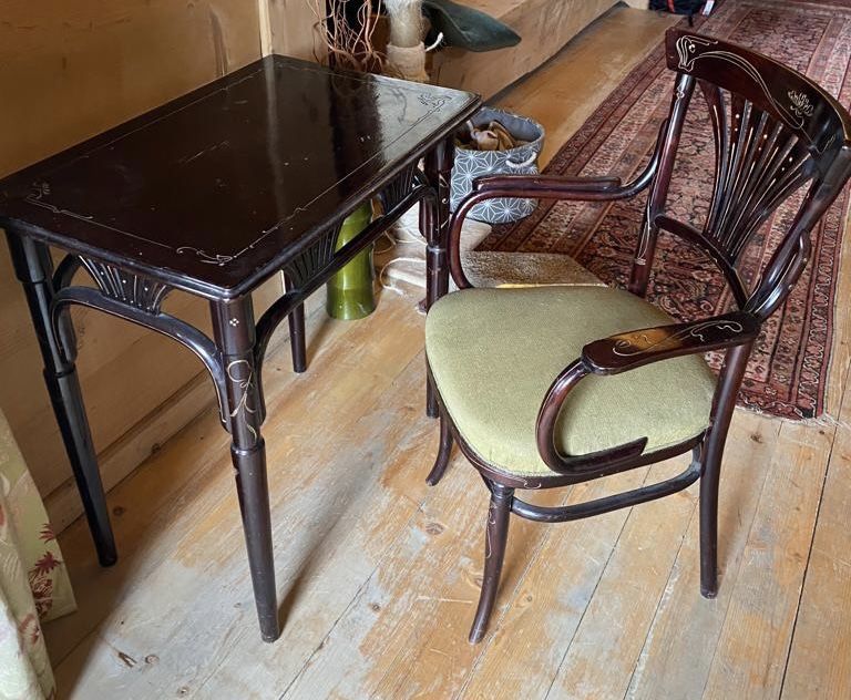 Komplet mebli giętych secesja 4 krzesła, dwa fotele , kanapa, stolik
