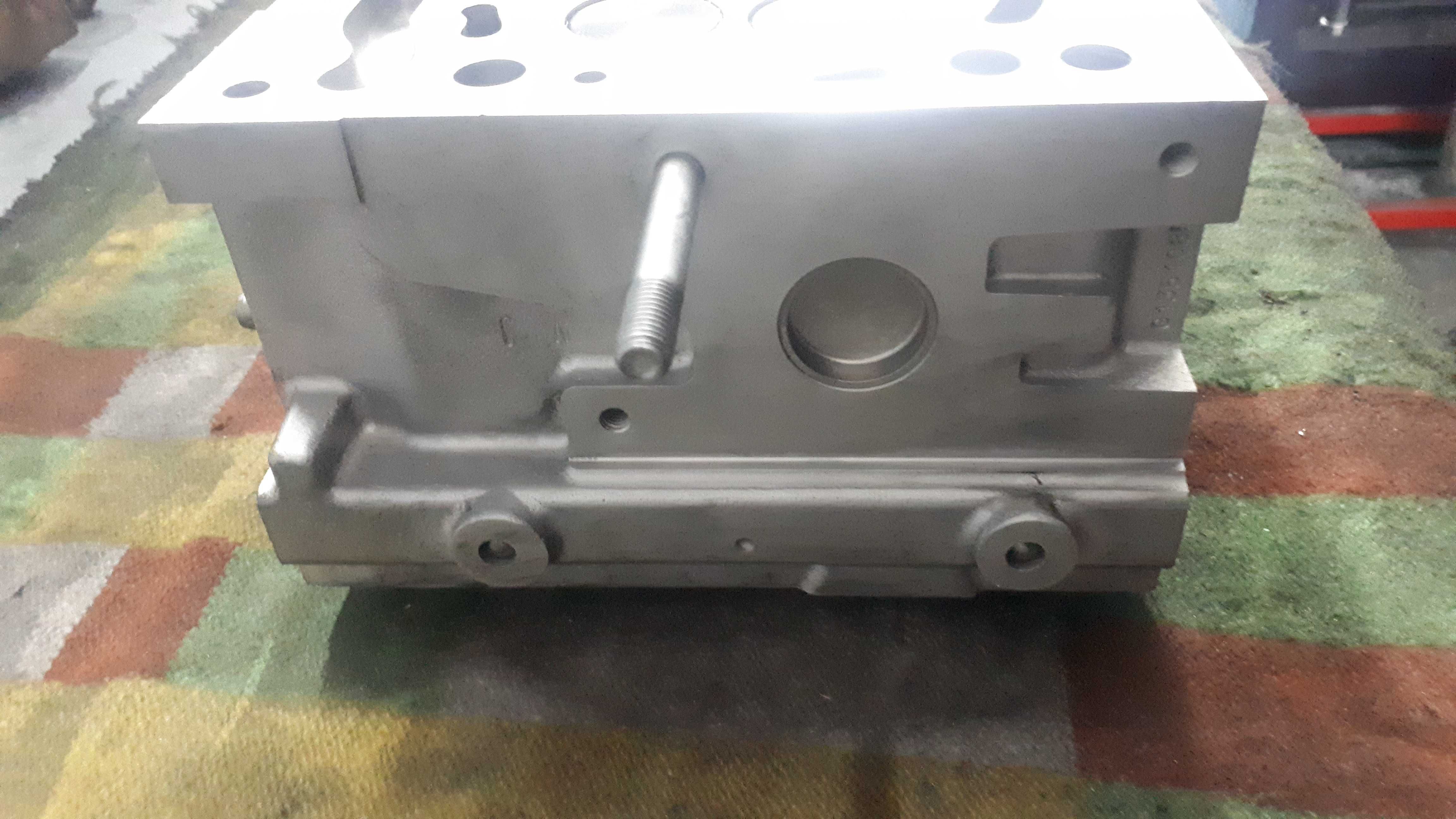 Passat sharan cc golf caddy głowica 2.0 tdi 04l103373 tiguan jetta vw