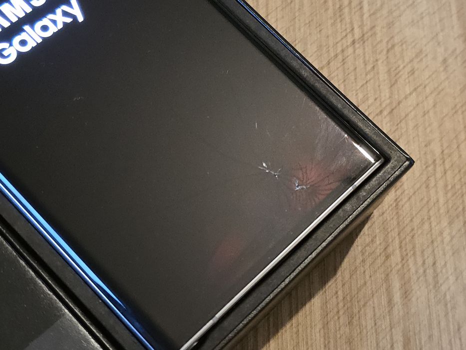 Galaxy S22 Ultra 12/128 pęknięte szkło