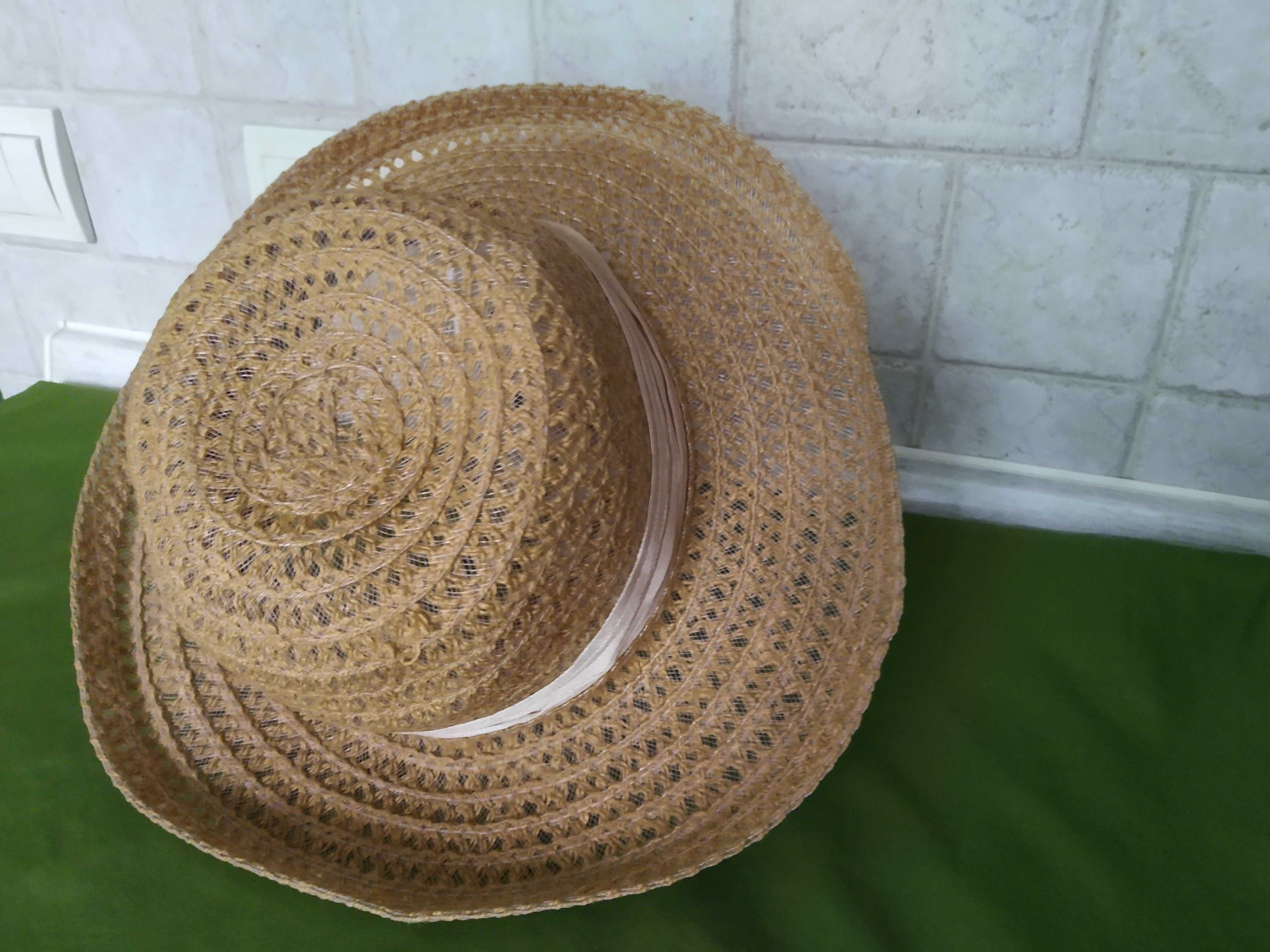 Продам шляпу женскую летнюю пляжную