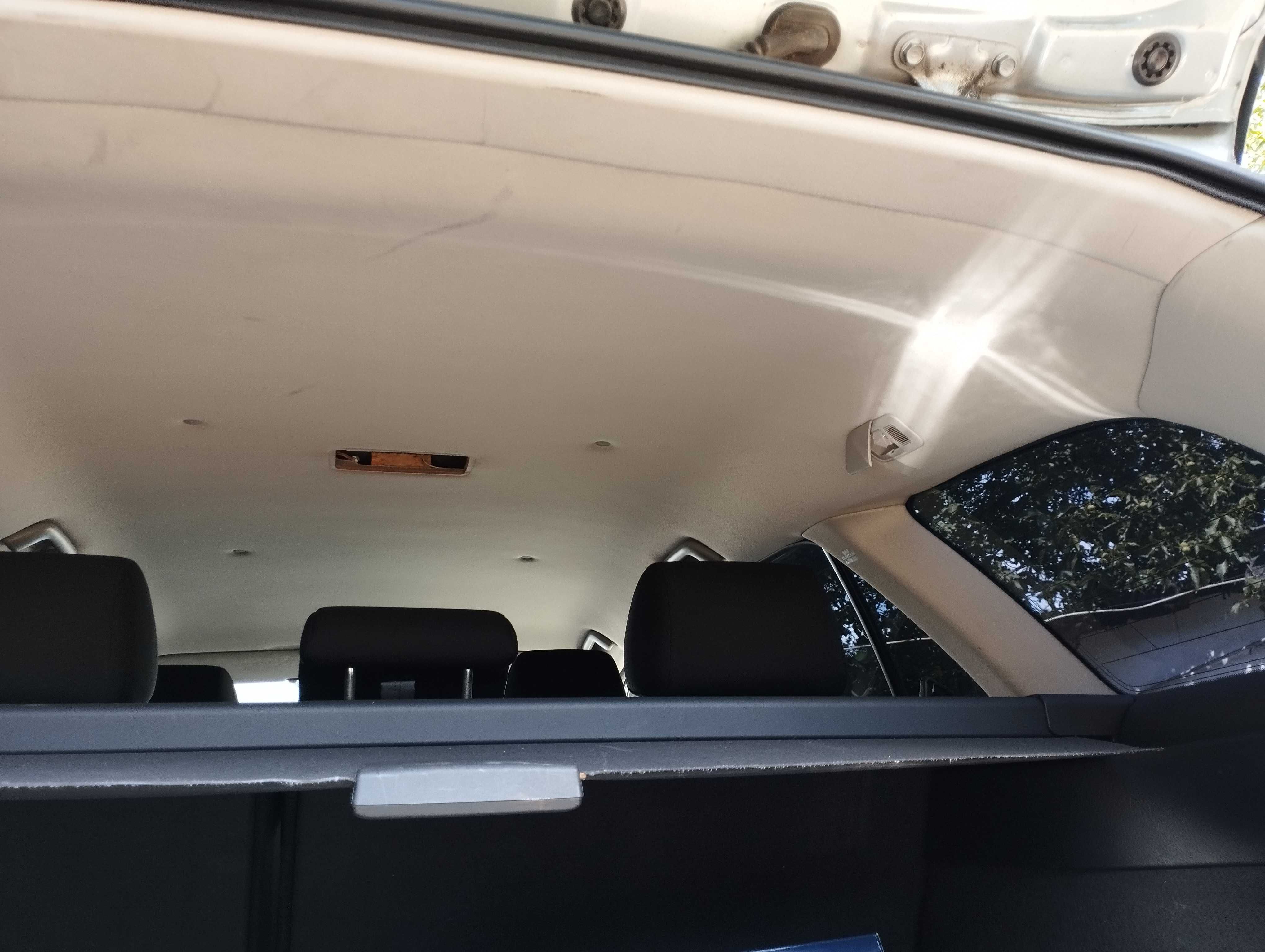 Avensis t25 2.0 d4d na części kolor 1f8