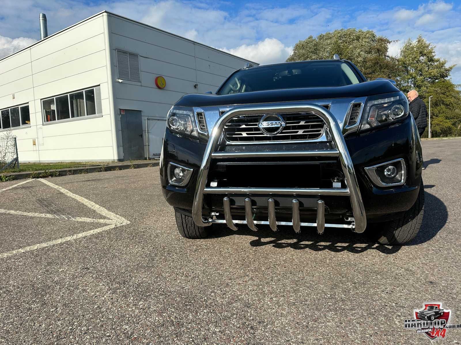 Orurowanie Nissan Navara NP300 Kły Baranek WYSOKIE chrom/czarne