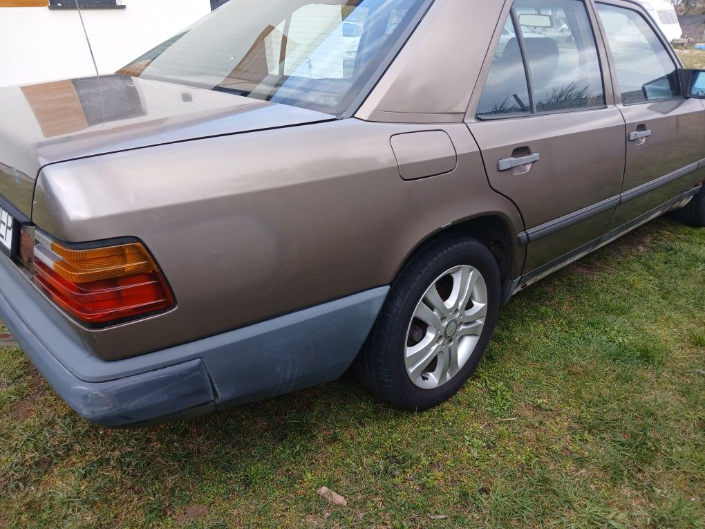 Mercedes W 124 3,0D Zamiana