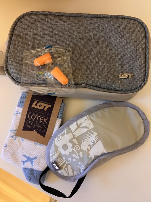 Kosmetyczka z zawartością