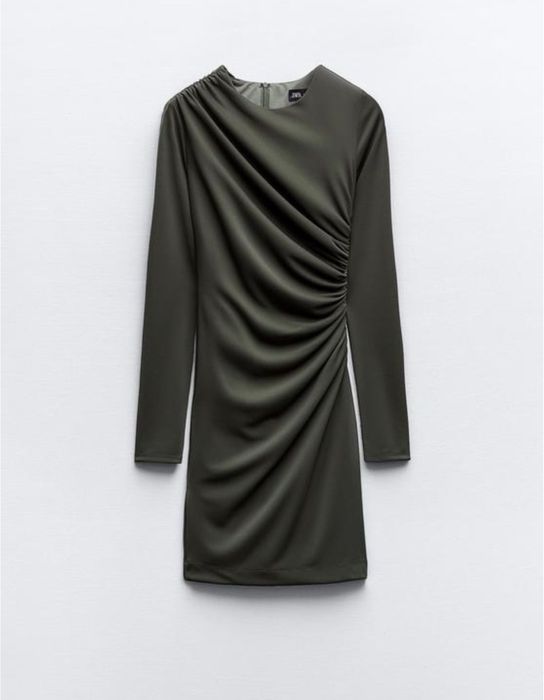 Сукня з драпуванням ,розмір L,маломірить