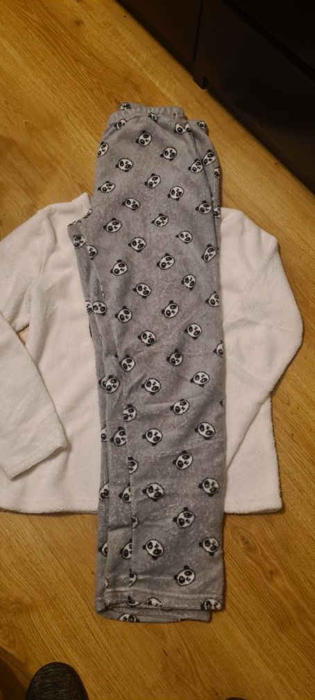 Pijama Inverno coralina como novo