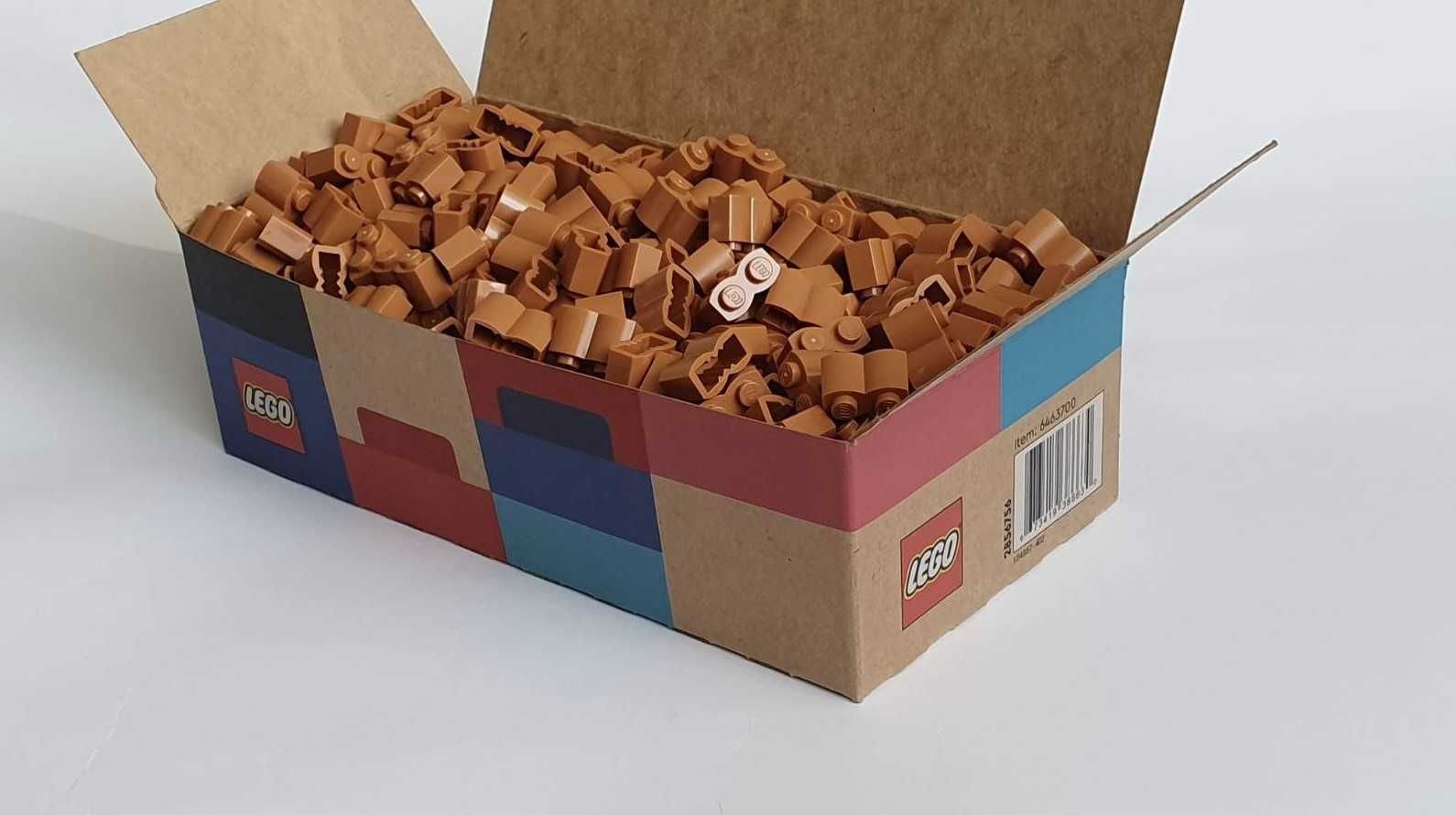 Pudełko klocków: brązowa palisada 1x2, LEGO 30136