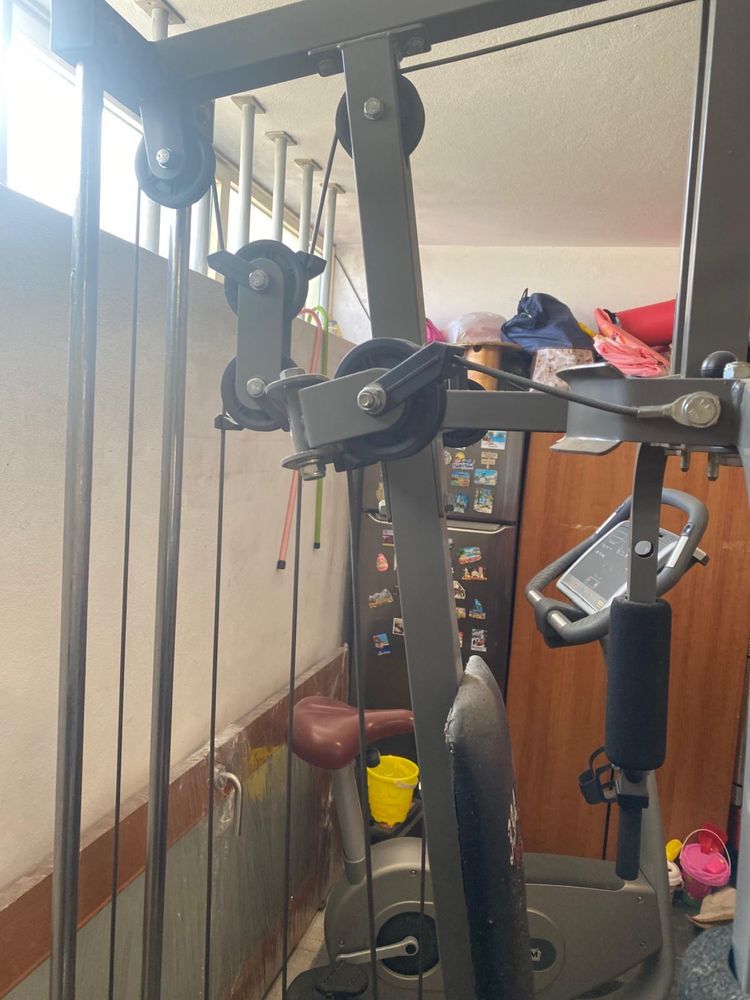 Maquina Multifunções ginasio