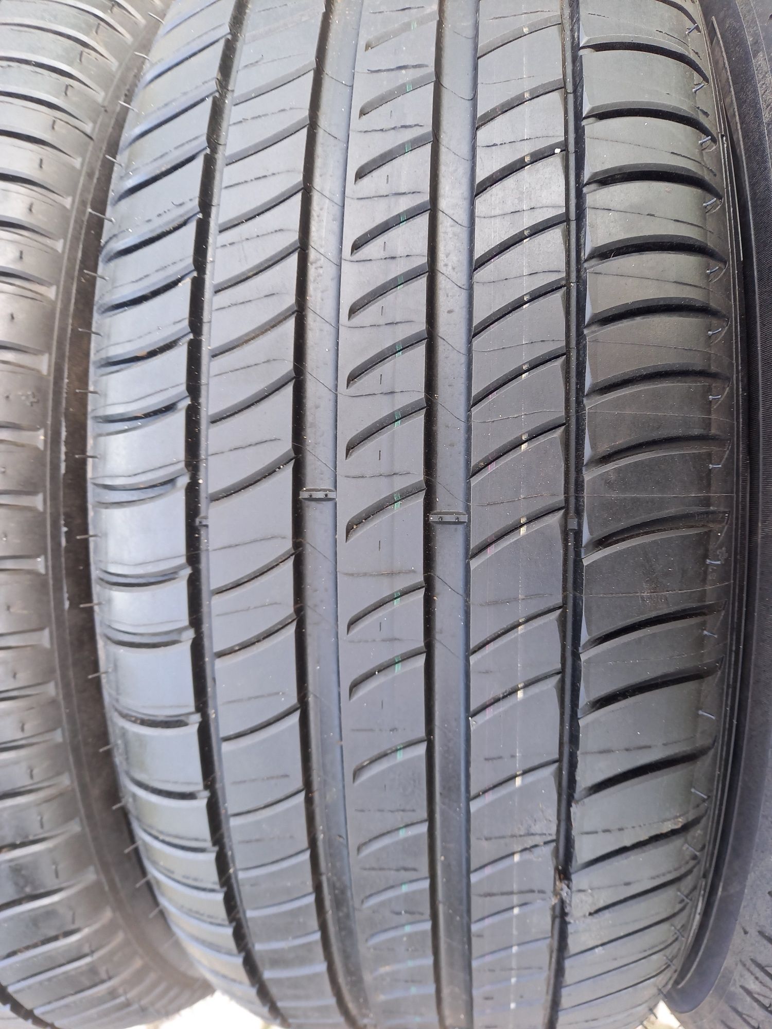 Opony letnie Michelin 215/50 R18    x4