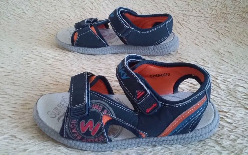 Sandały Walky CCC rozmiar 32 wkładka 21 cm.