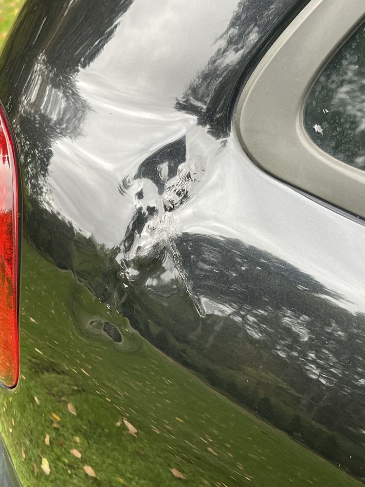 Volvo v40 2003r 1.9 100kW