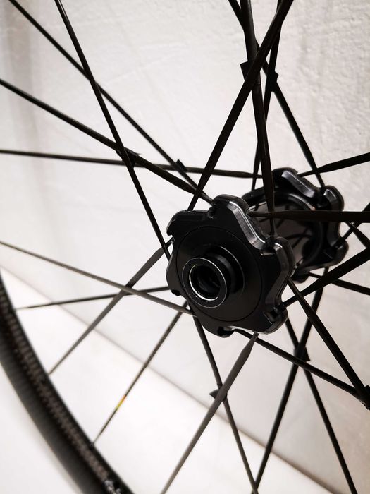 Koła szosowe  Mavic Cosmic Pro Carbon SL Disc 28 cali TLR