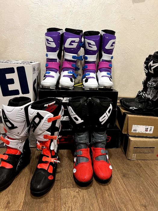 Sidi CROSSFIRE 3 SRS, також шоломи Shoei