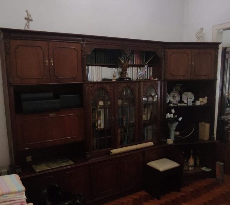 Móvel de sala e mesa