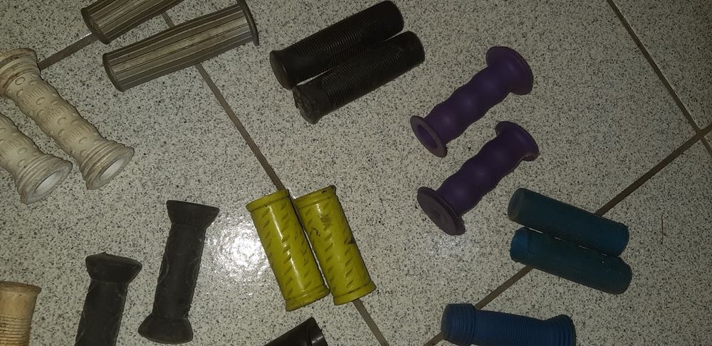 Punhos para triciclos e bicicletas de criança