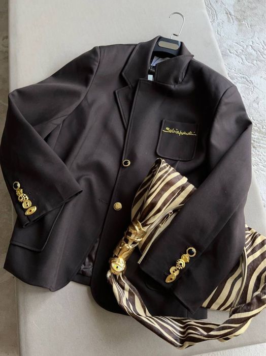 Піджак жіночий , бренд! В білому та чорному кольорі