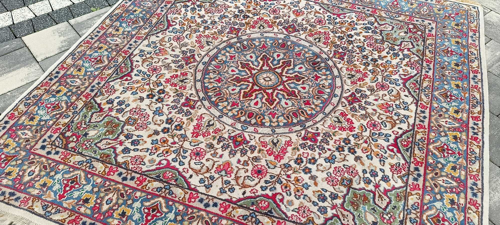 Nain dywan wełniany tkany ręcznie perski 157 x 150 cm wełna IRAN