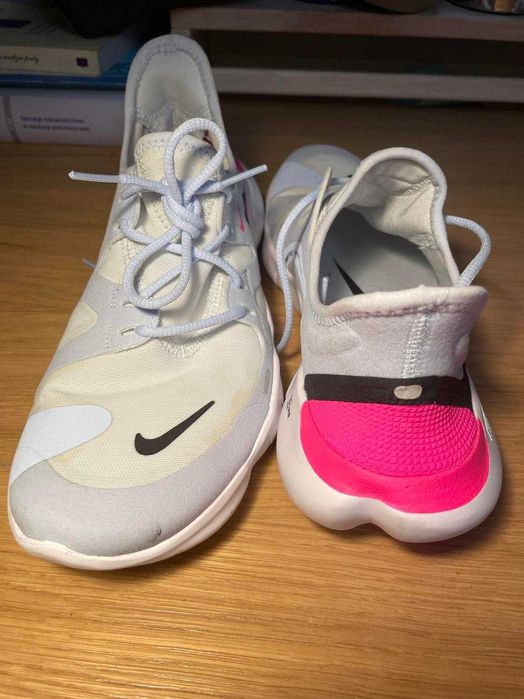 Buty damskie do biegania NIKE Free Run 5.0 rozmiar 39