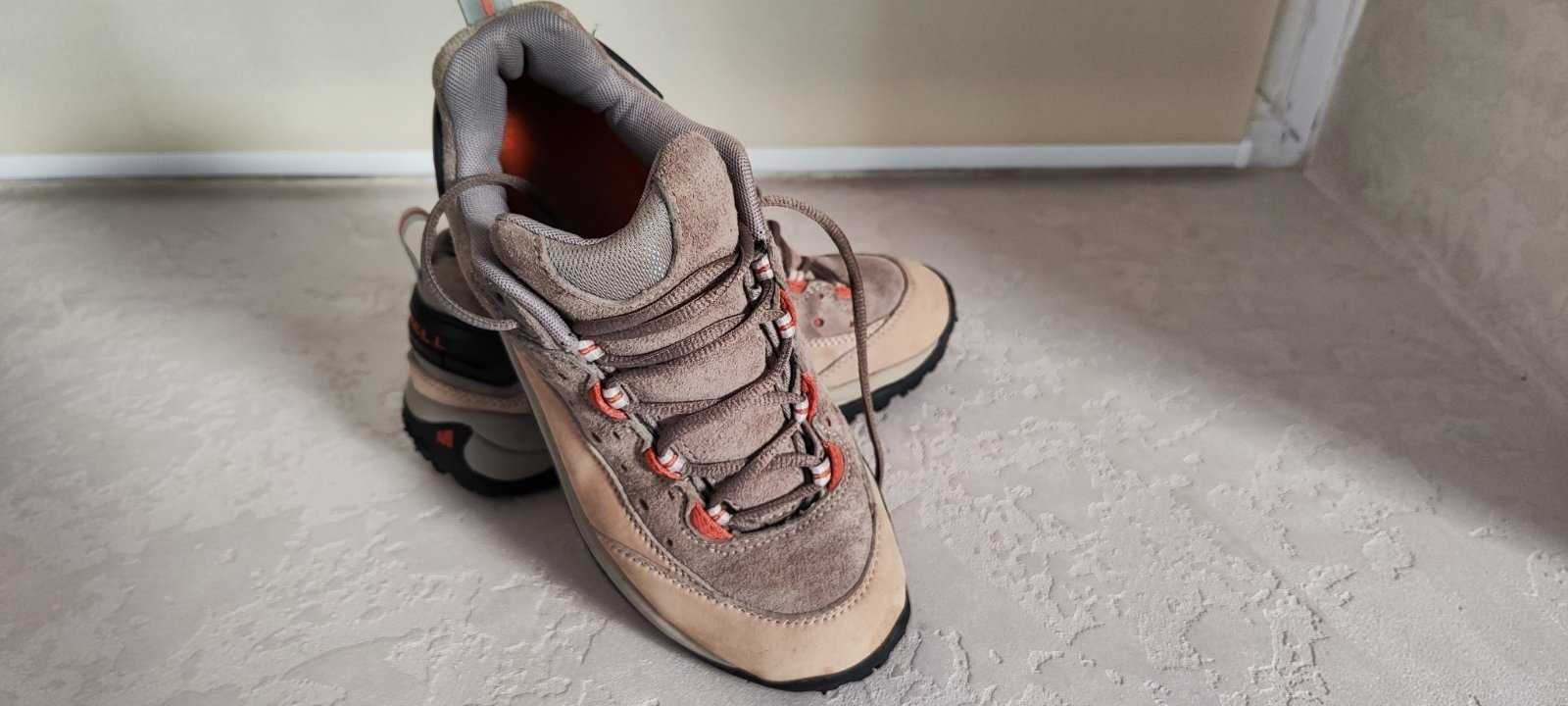 Кросівки жіночи MERRELL 37.5 розмір