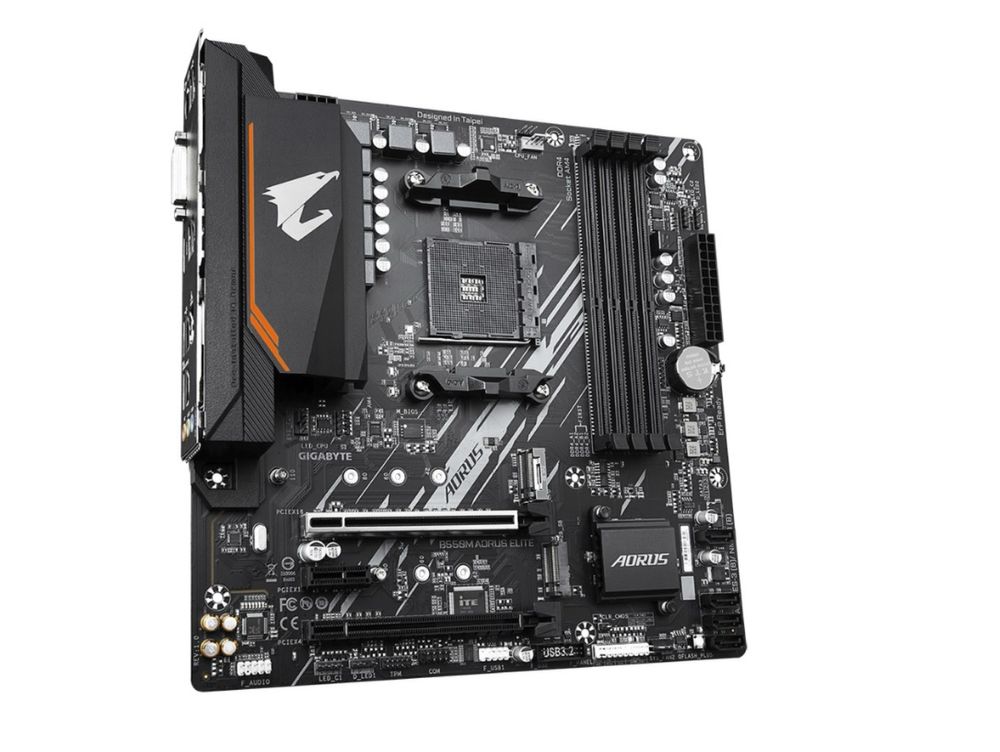 Ігровий комплект Ryzen 5 5600 Gigabyte B550M AORUS ddr4 Fury RGB 16gb