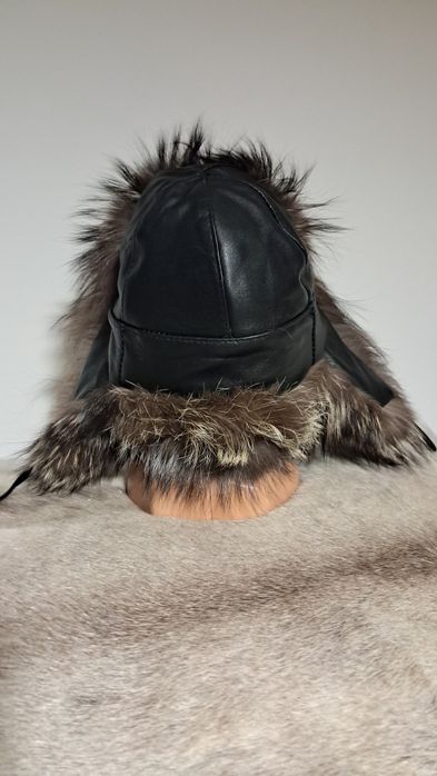 Zimowa czapka pilotka z naturalnym lisem