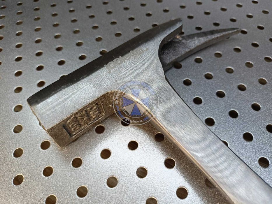 Młotek ciesielsko-dekarski 600g stalowy monoblock młotek dekarski