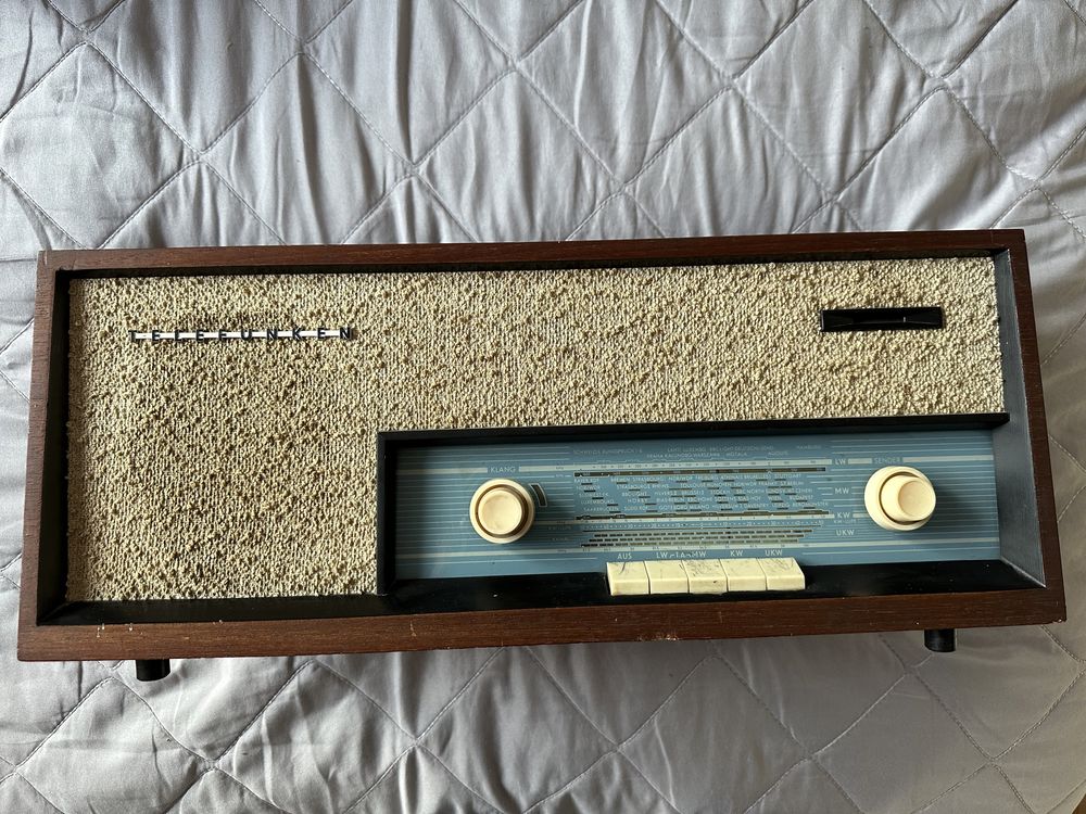 Radio Vintage Telefunken Jubilate Teak 1261