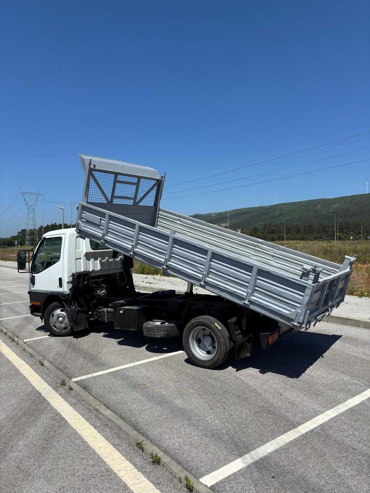 Mitsubishi Canter 2.8 TD tribasculante