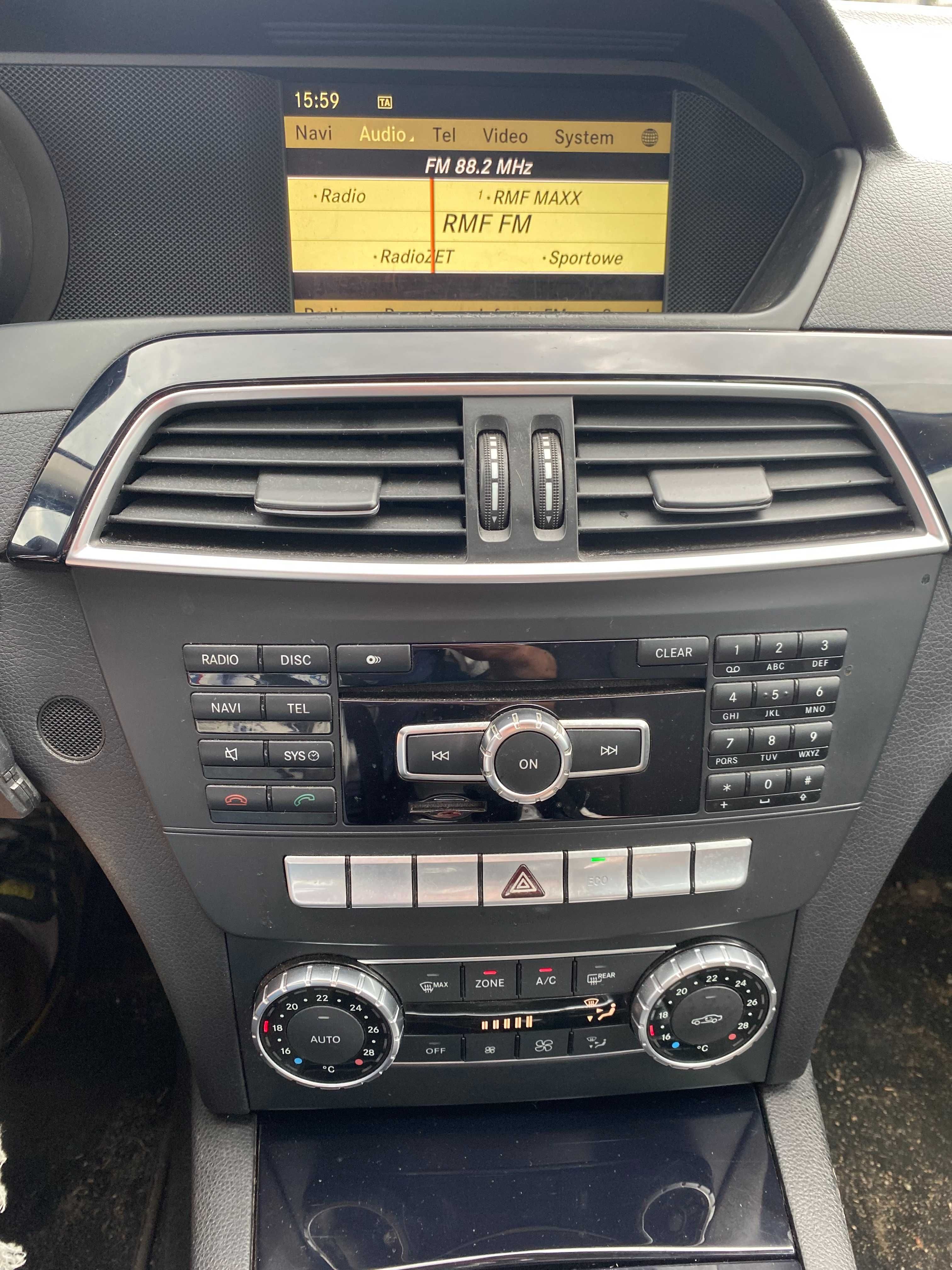 Mercedes-Benz Klasa C 220 CDI BlueEff Avantgarde LIFT