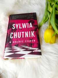Książka w krainie czarów Sylwia Chutnik