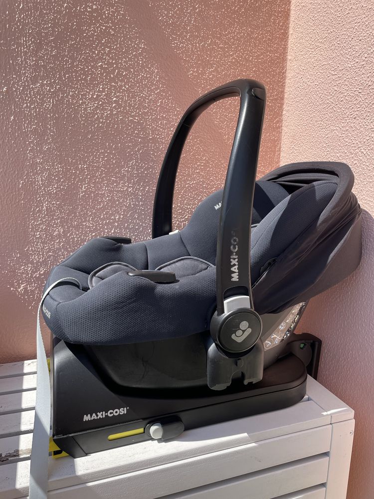 Cadeira/ovinho Maxi-Cosi Cabriofix i-size & Isofix CabrioFix i-size