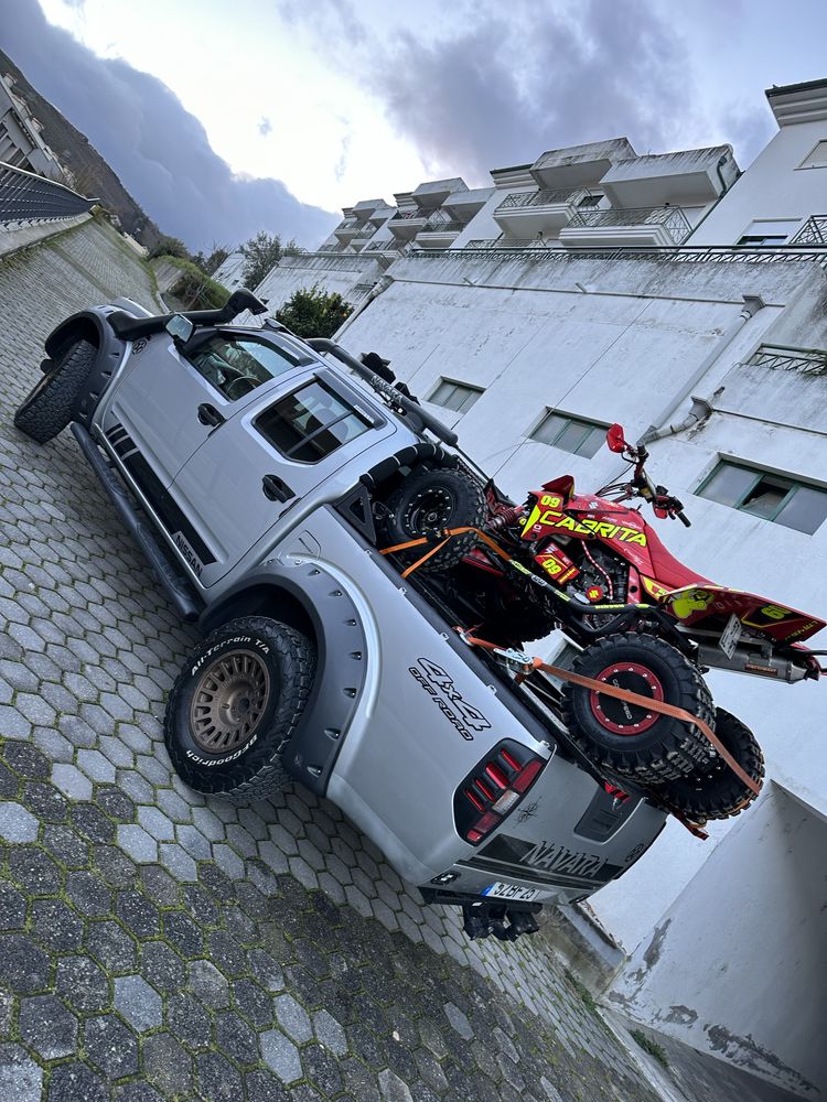 Nissan navara D40