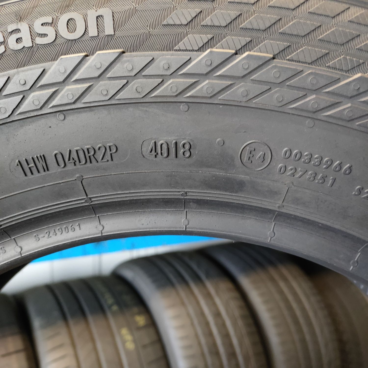 205/75r16 Continental VanContact 4Season 7.0mm