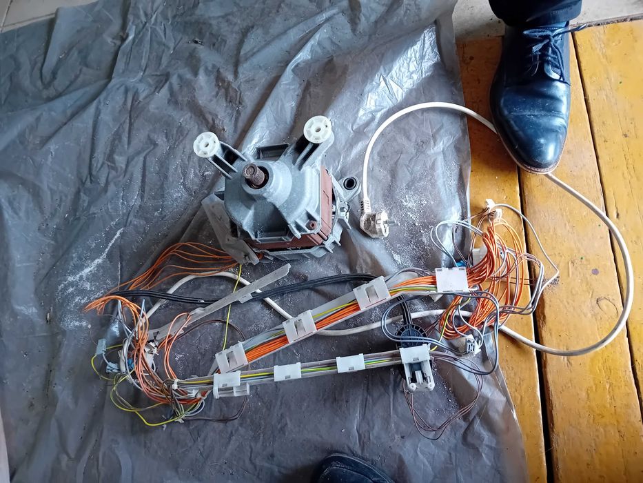 Silnik do pralki Bosch M831