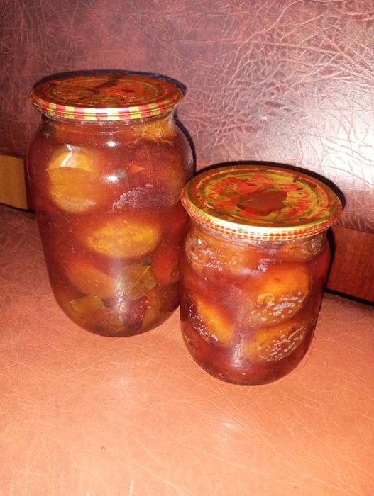 Мариновані сливи.  Мариновані опеньки