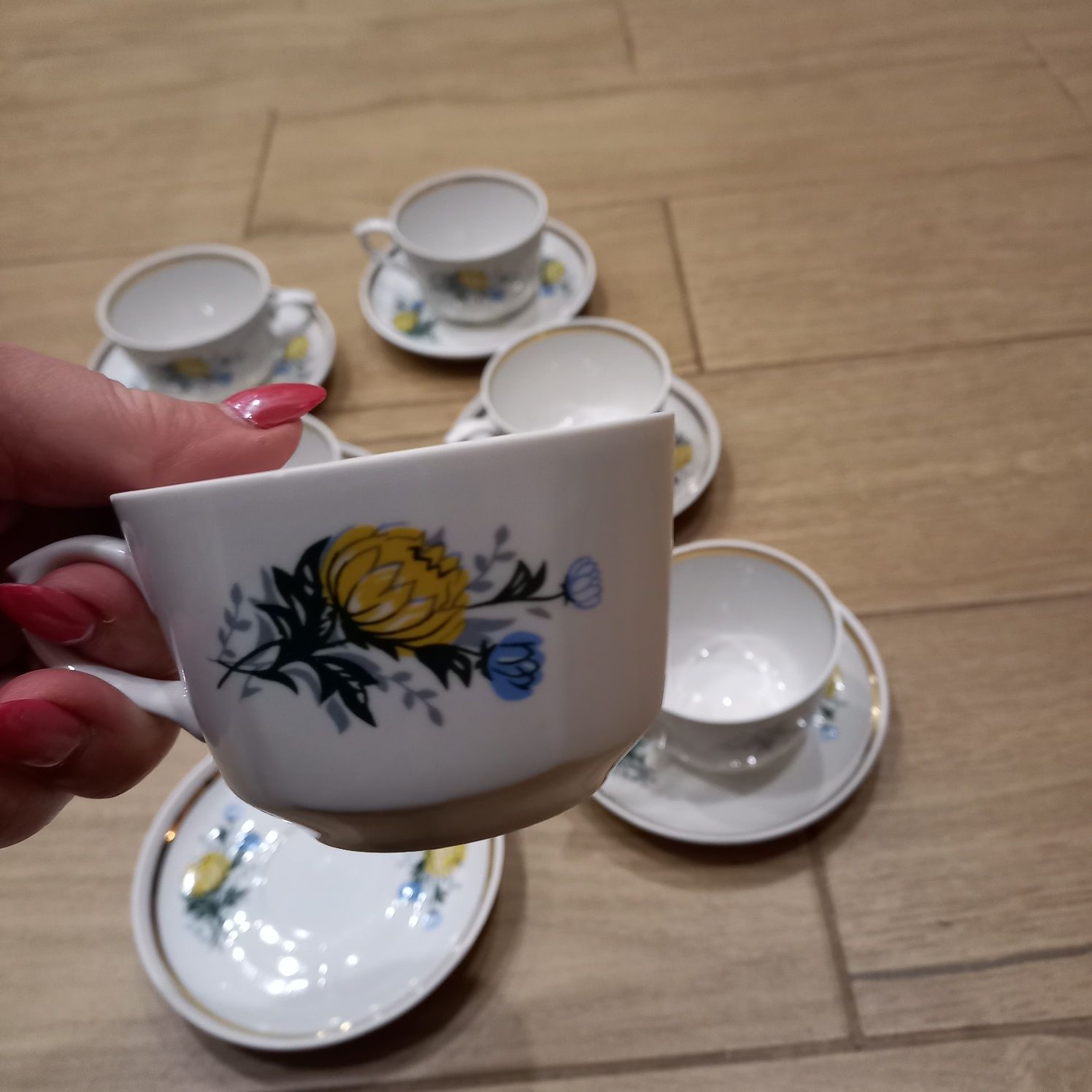 Komplet porcelany DDR Kahla – 6 filiżanek + 6 spodków – lata 80-te