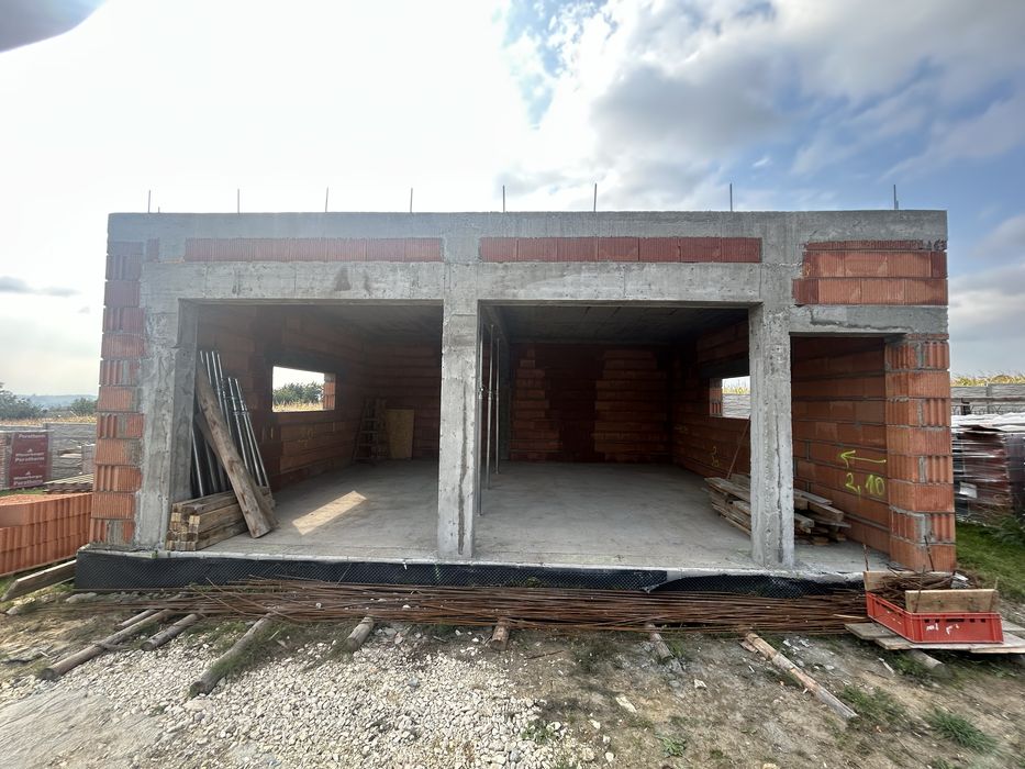 Budowa domów, budynków gospodarczych w stanie surowym