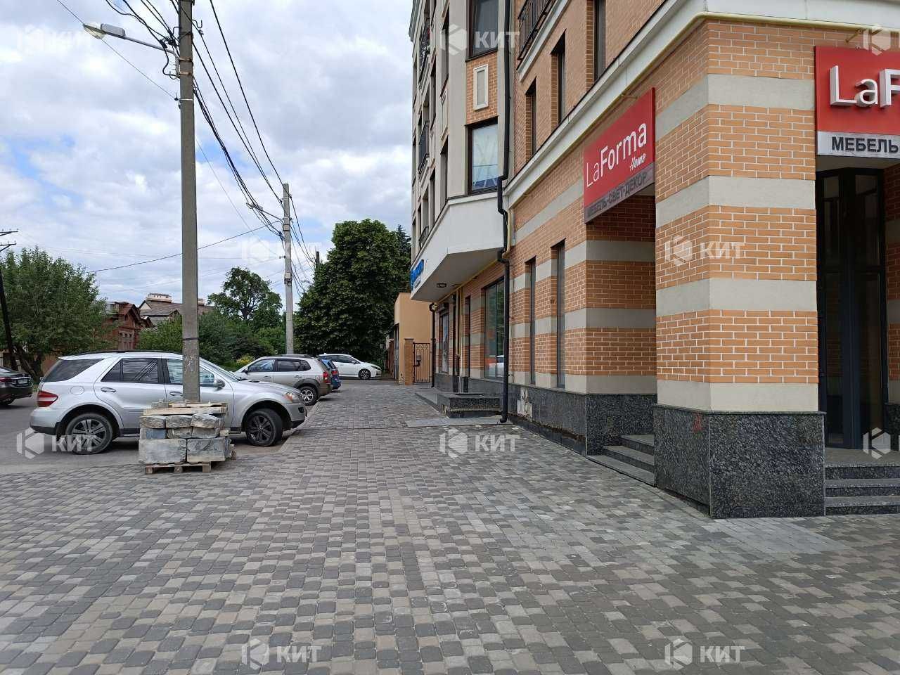 Продаж  магазину в центрі міста по вулиці Бакуліна,118675