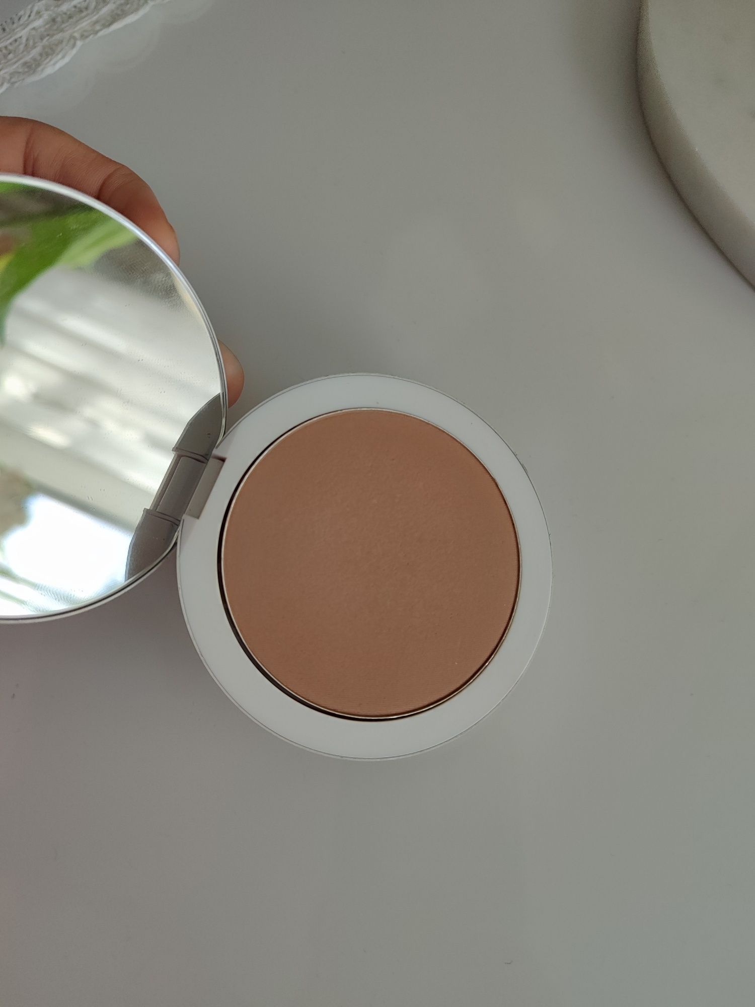 Makeup by Mario Softsculpt Bronzer puder brązujący Light bronzer 12g